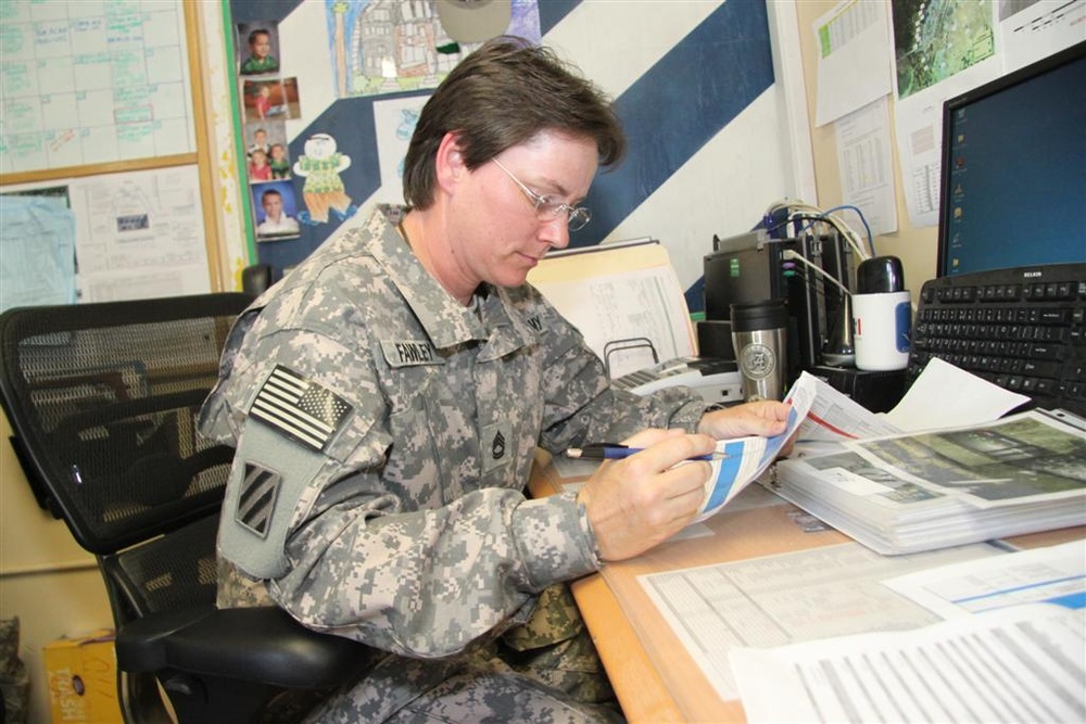 Head of the Family: 'Helldivers' Provide Direction for Task Force Knighthawk