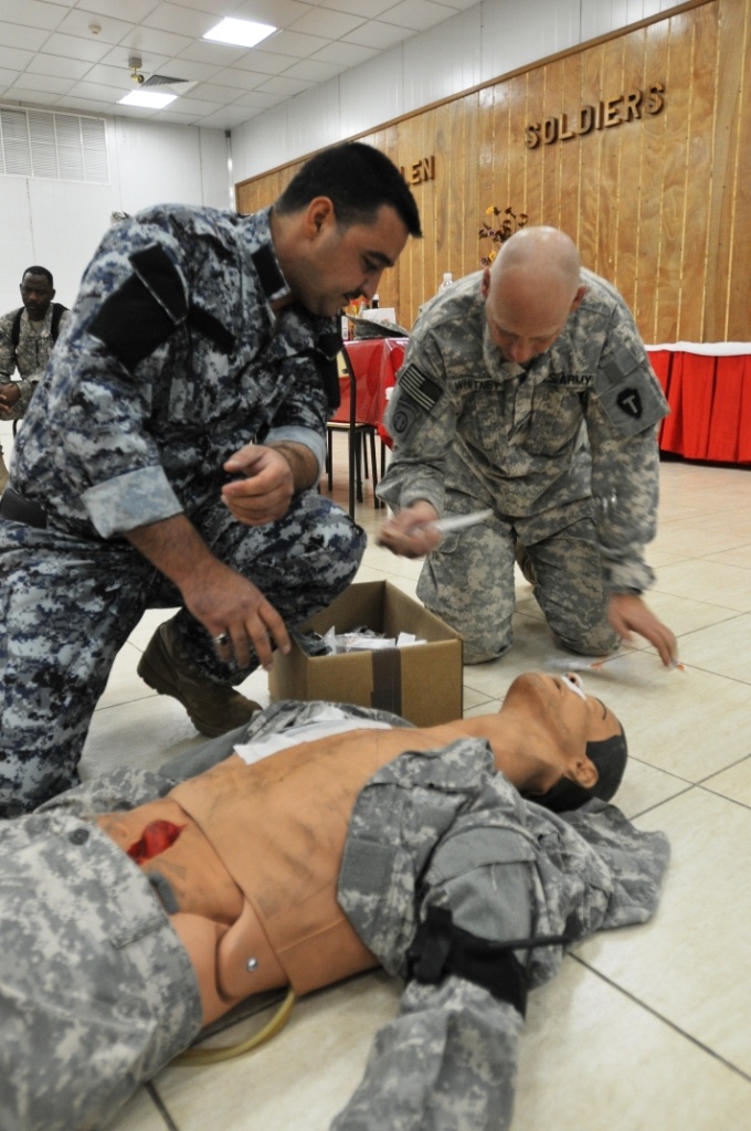 HHC 72nd IBCT Instructs Soldiers and Iraq's Federal Police in Combat Lifesaving at Baghdad Facility