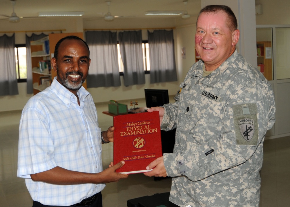 Civil Affairs Battalion Donates Books to Djiboutian Medical School