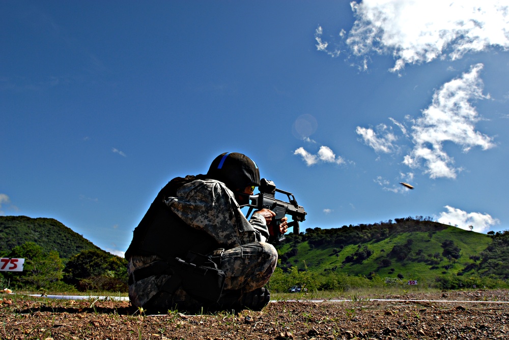 Fuerzas Comando Test Special Operations Teams Marksmanship