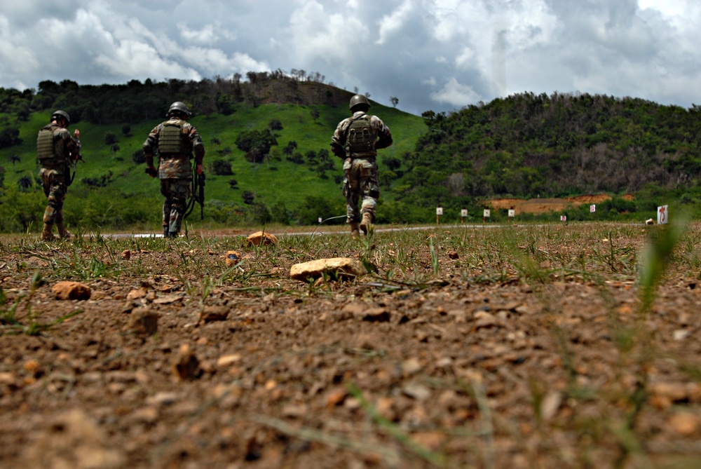 Fuerzas Comando Test Special Operations Teams Marksmanship