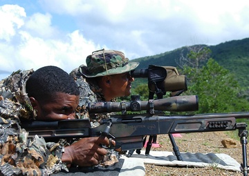 Fuerzas Comando Soldiers shoot for the gold during three days of intense marksmanship evaluations
