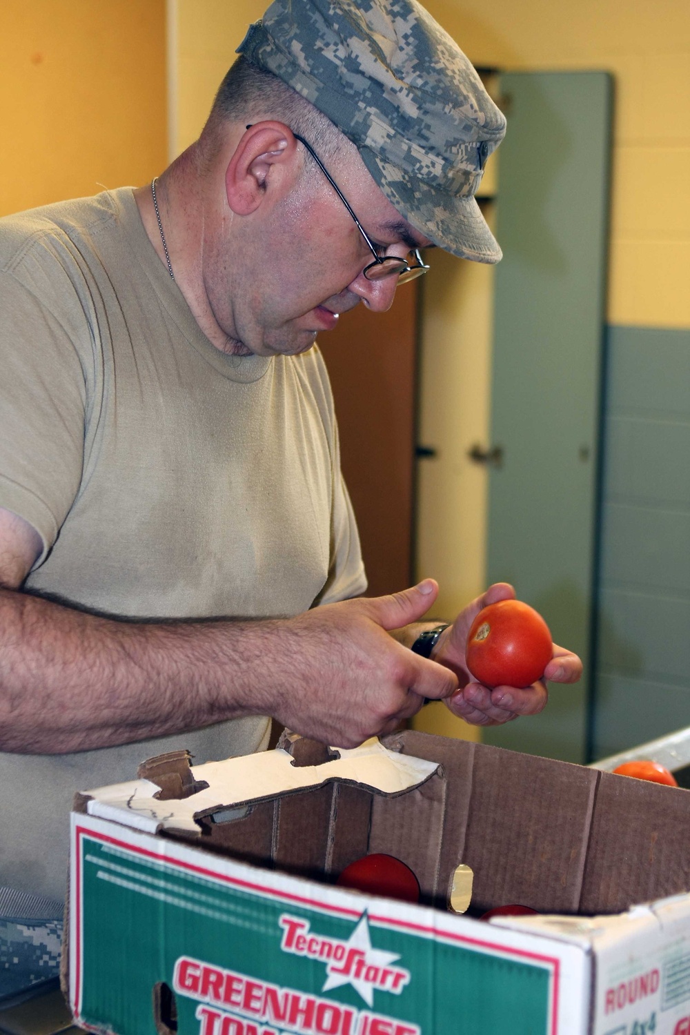 Army Food Service Workers Serve Soldiers