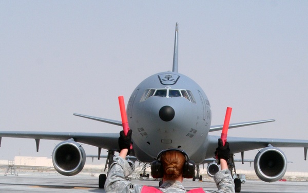 KC-10 Returns From Mission: 'This Way Please'