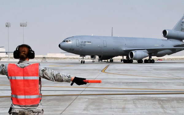 KC-10 Returns From Mission: 'This Way Please'