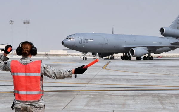 KC-10 Returns From Mission: 'This Way Please'