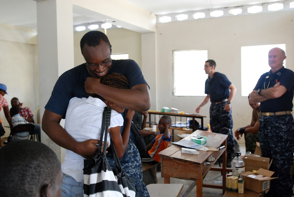 Sailor Reunites With His Sister While Training in Haiti