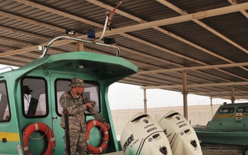 Navy Chief Visits Baghdad River Patrol