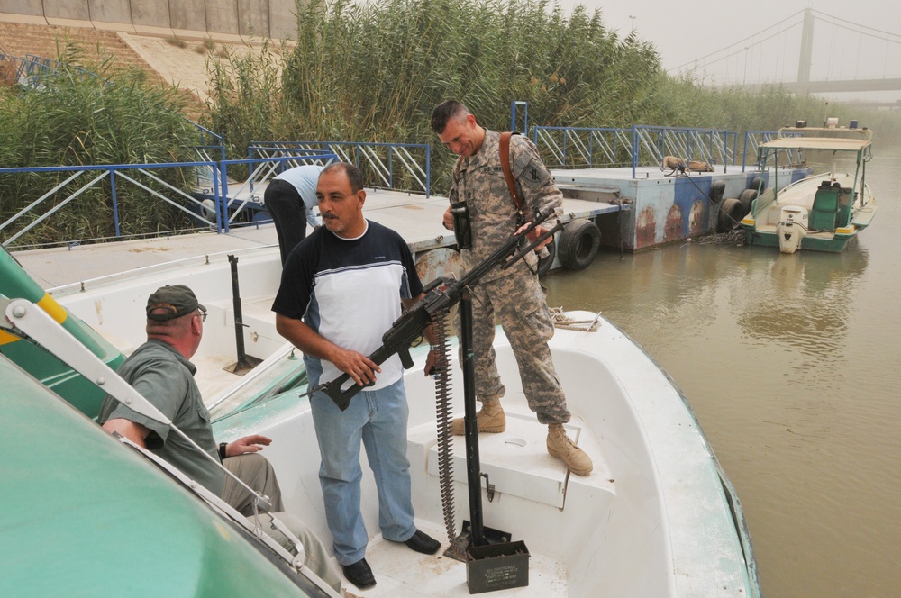 Navy Chief Visits Baghdad River Patrol