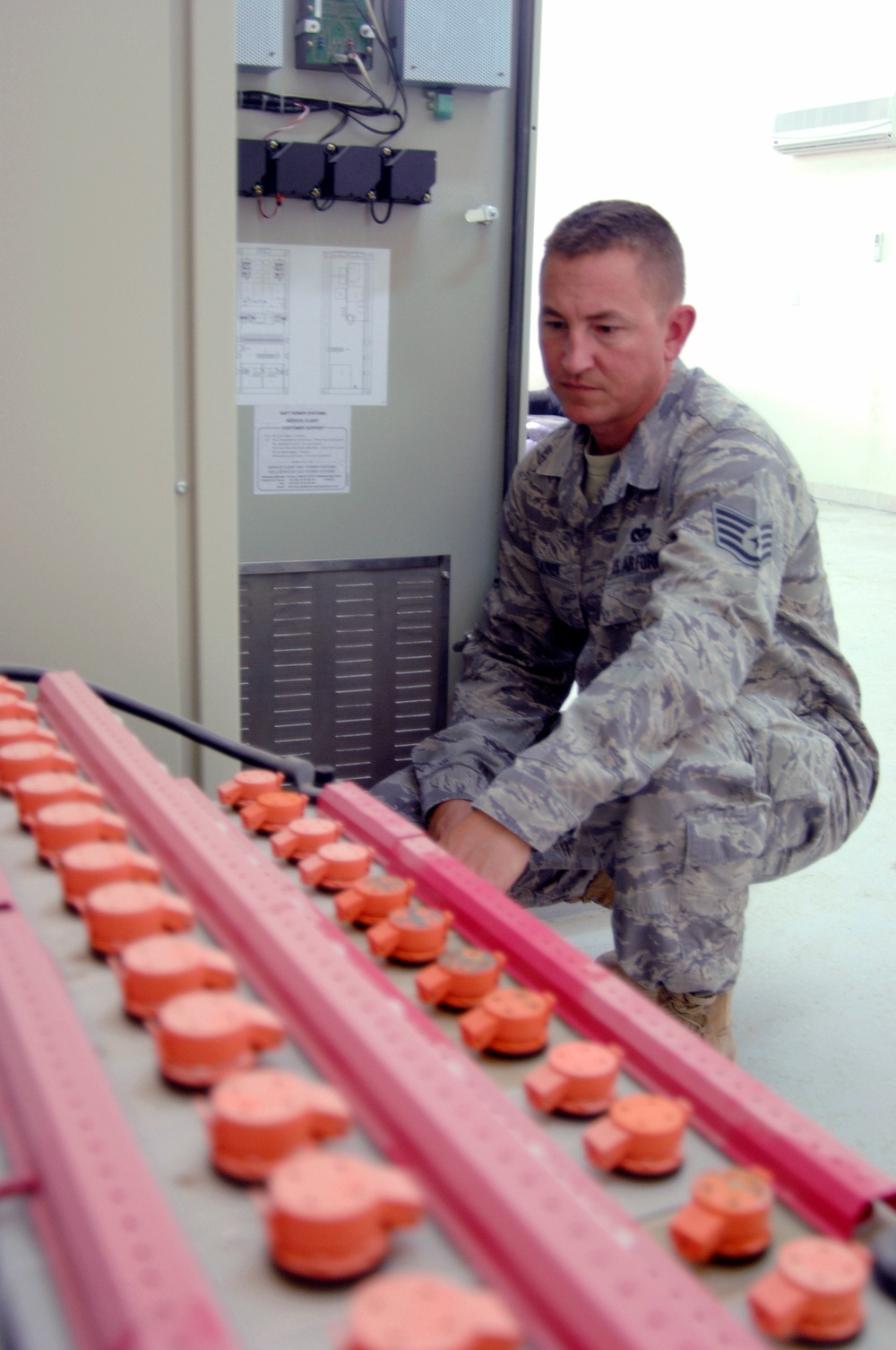 Loss of Power for 380th AEW Provides Electrical Systems Professionals a Chance to Shine