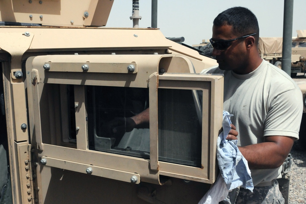 Keeping MPs Rolling: DSTB Mechanics Find, Repair Vehicle Deficiencies