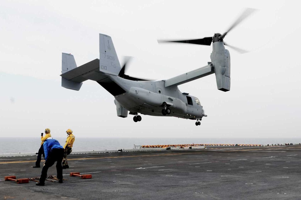 Wasp, Marines Conduct Deck Landing Qualifications