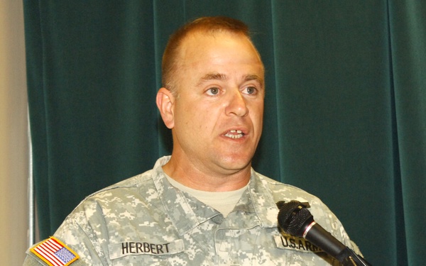 72nd FA Bde. CSM Gives Commencement to Graduates