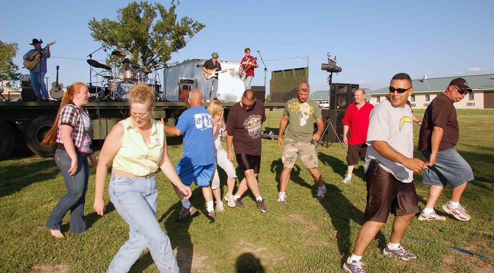 Phillip Steven and the Open Road Perform at Camp Atterbury