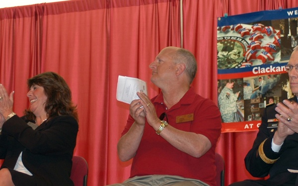 Reintegration program helps Oregon Soldiers link with local employers