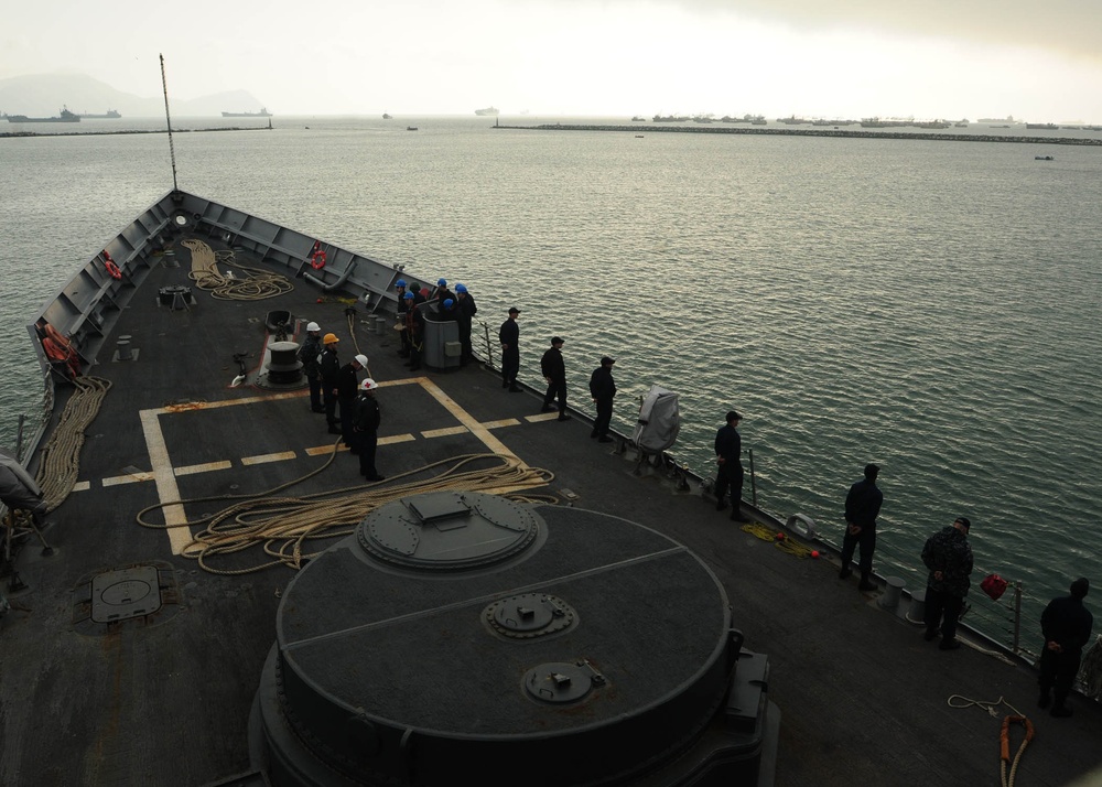 USS Klakring Leaves Peru