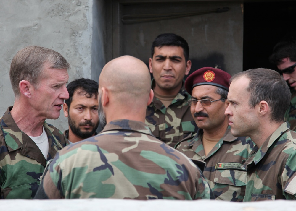 ISAF commander visits with troops