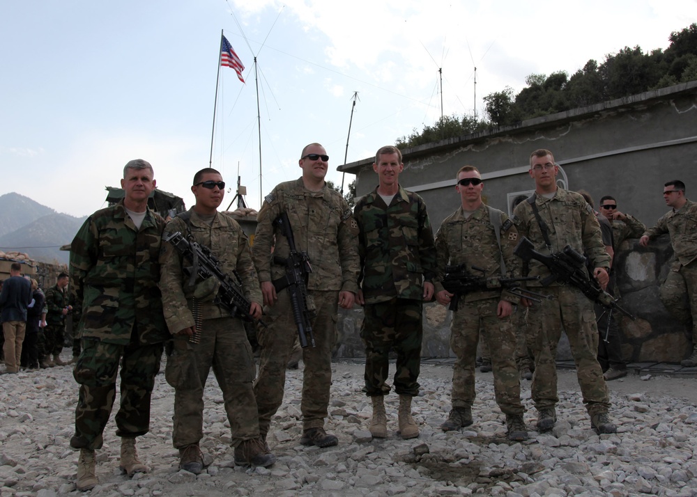 ISAF commander visits with troops