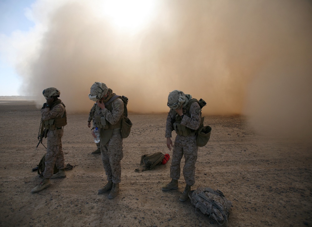 Air Delivery Marines Get the Drop on New Parachute System During Training Op