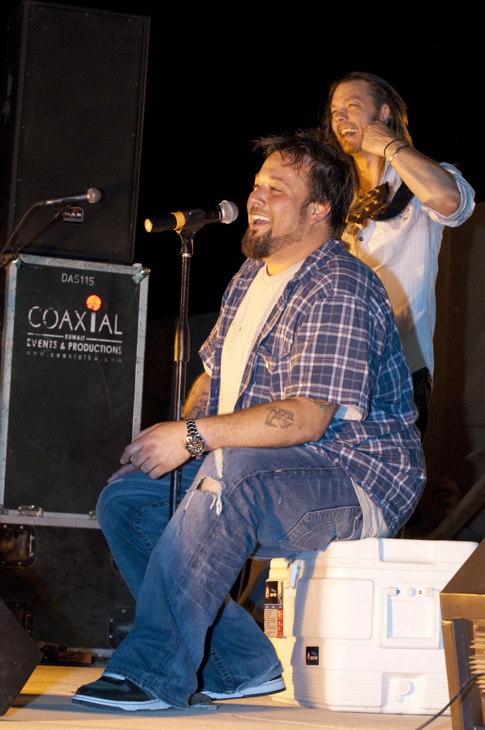 Uncle Kracker entertains troops at Camp Striker