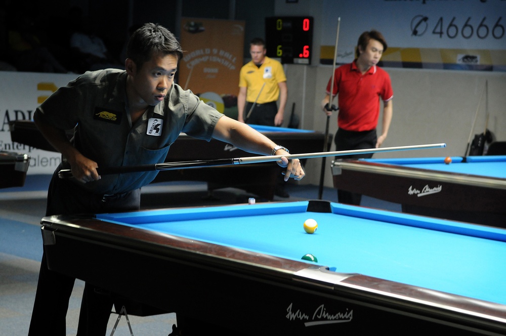 Top-ranked Pool Players Visit Troops in Qatar