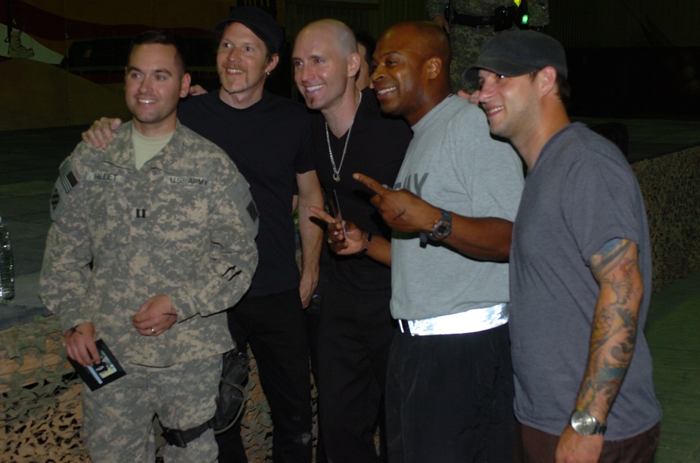 Vertical Horizon, 3rd Infantry Division band provides July 4 entertainment at Contingency Operating Base Speicher