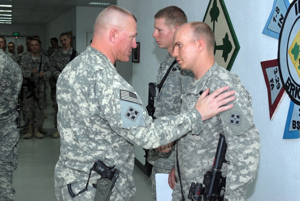 'Silver Lion' Soldiers awarded CIBs