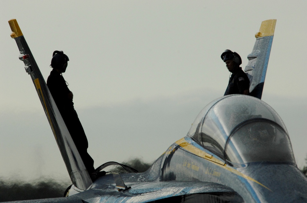 Blue Angels action