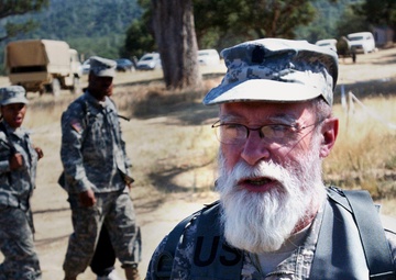 Rare Army Rabbi Serves Soldiers