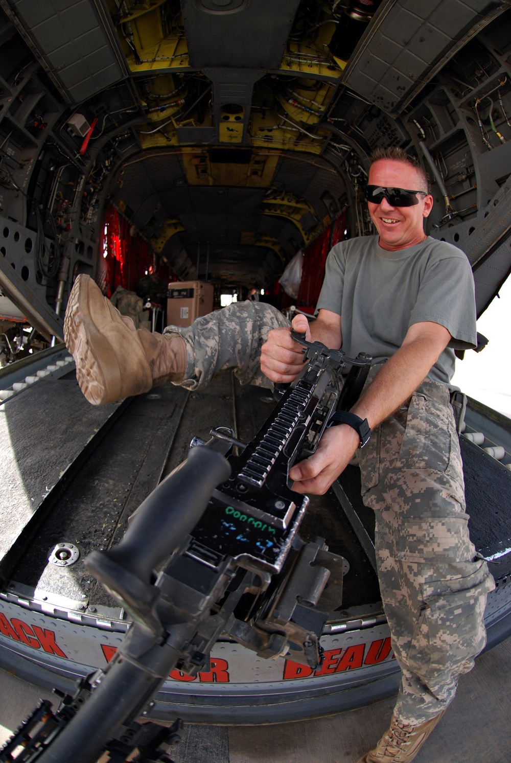 Chinook crews take on Iraq's heavy work