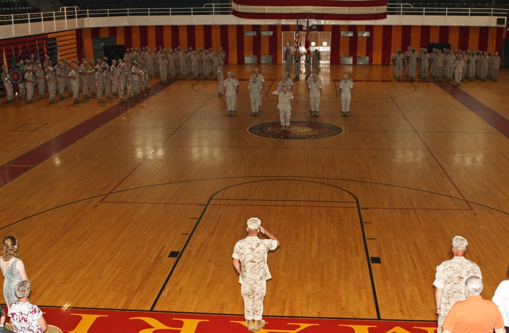 22nd Marine Expeditionary Unit Welcomes New Commanding Officer