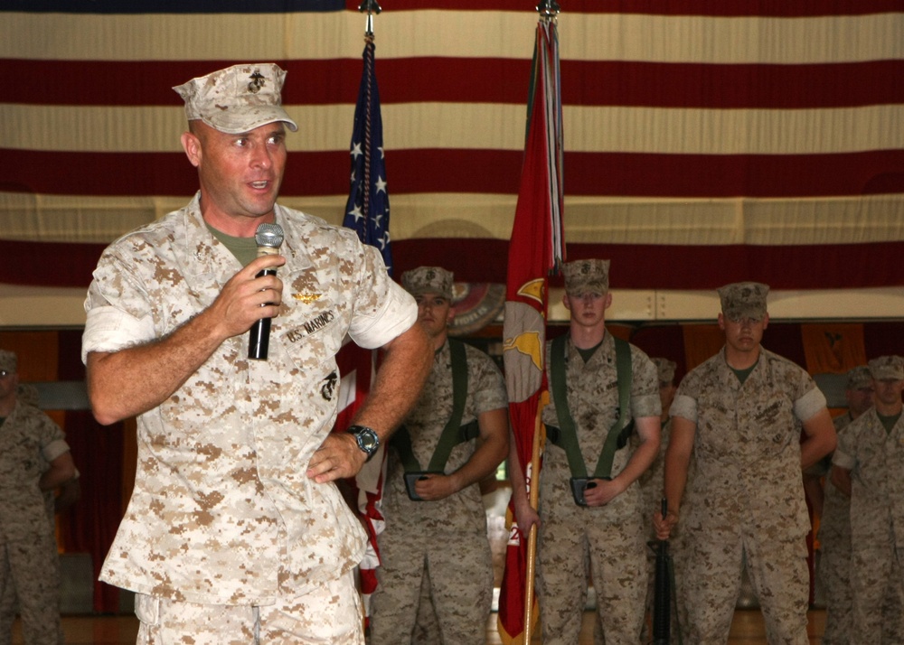 22nd Marine Expeditionary Unit Welcomes New Commanding Officer