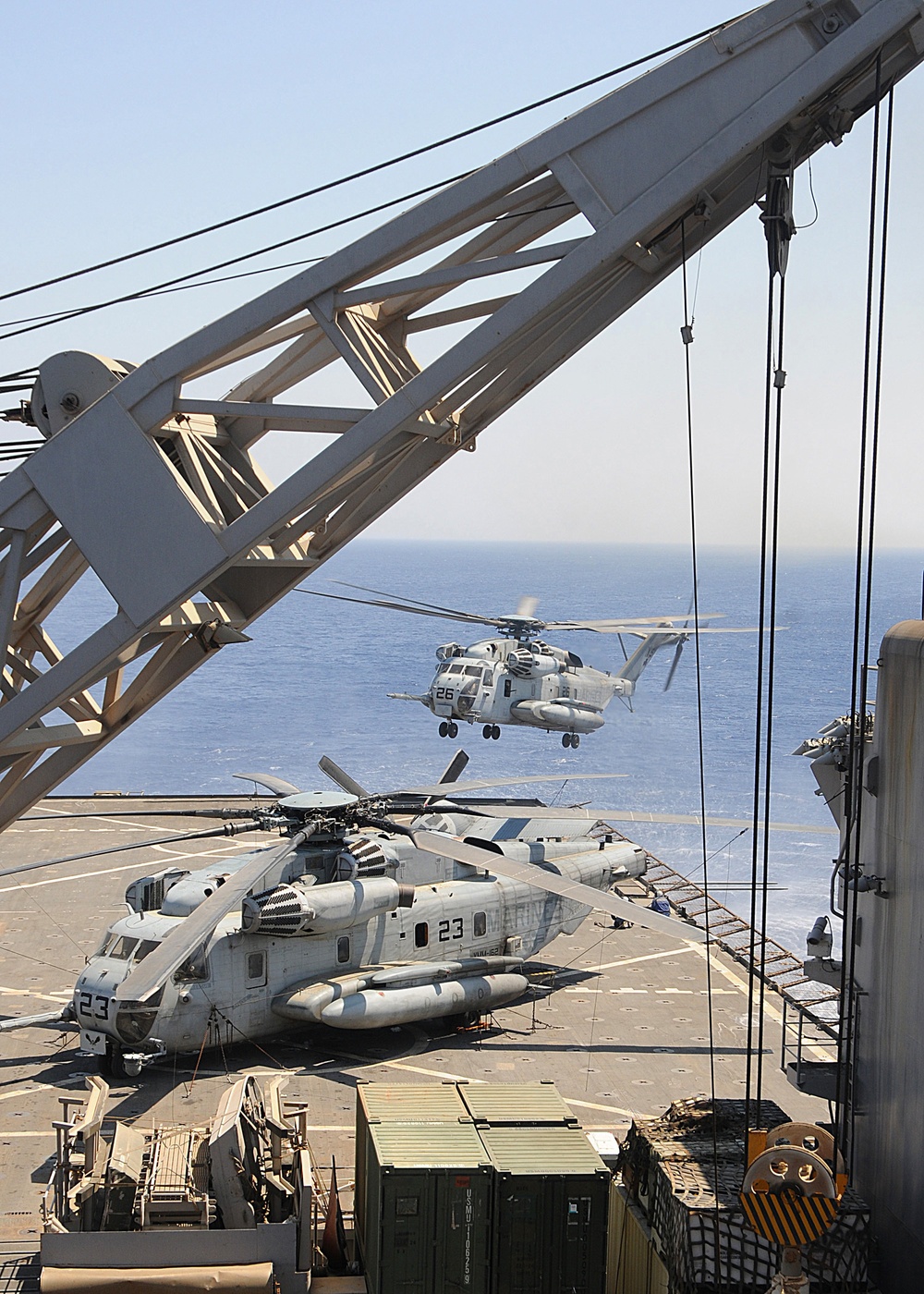Marine helicopters land on the Ashland