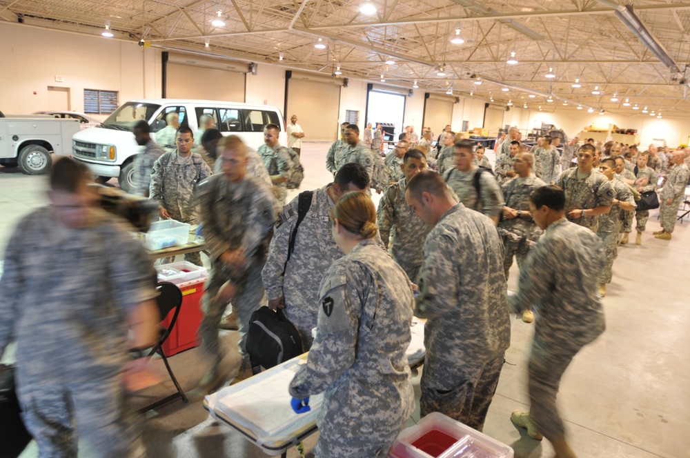 DVIDS Images Echo Company 536th Arrive in Fort Bliss after Iraq