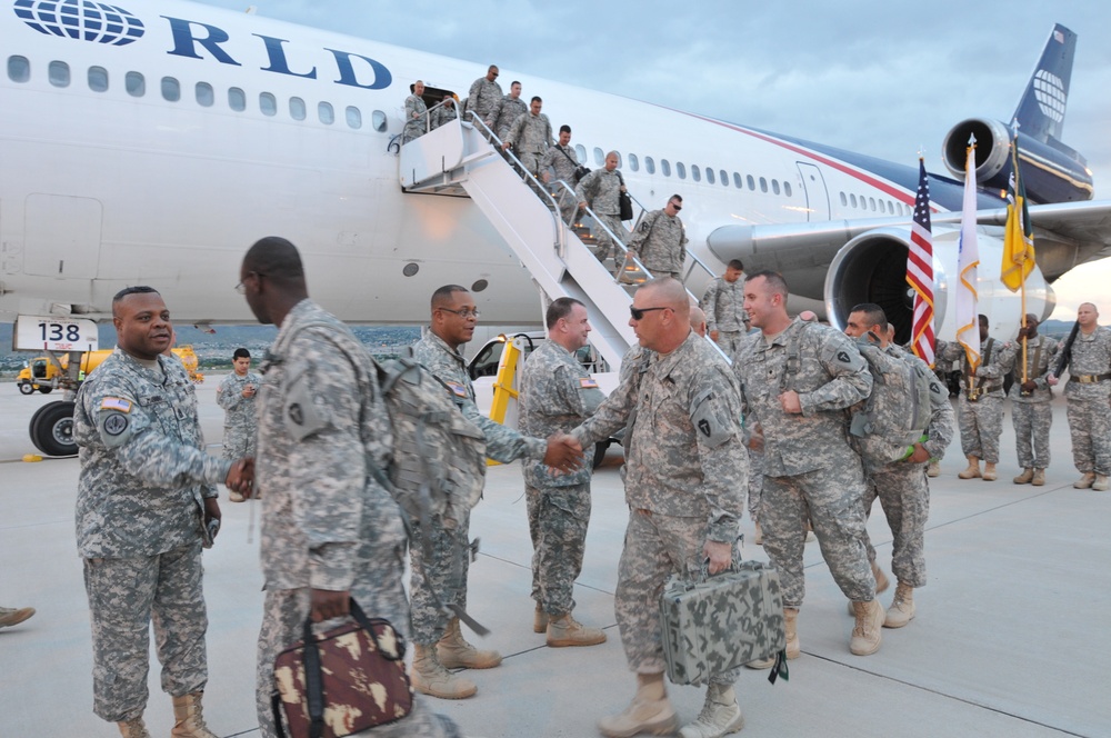 Echo Company 536th Arrive in Fort Bliss after Iraq Deployment