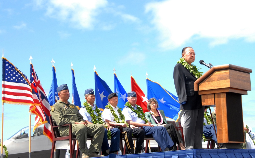 Senator Inouye Addresses F-22 Arrival Ceremony Attendees