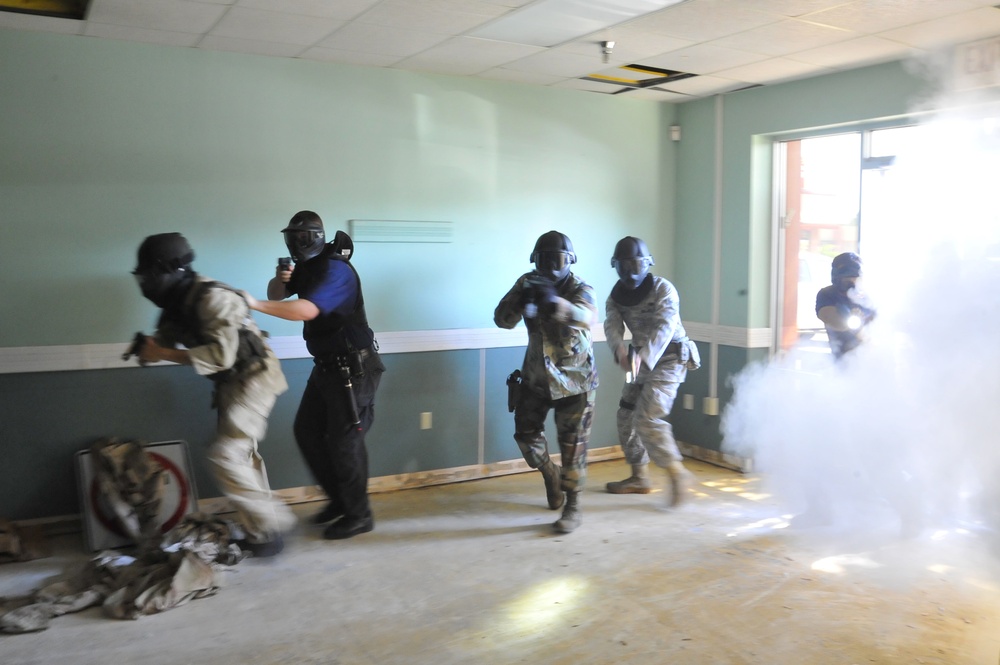 1st Special Operations Security Forces Squadron and Fort Walton Beach Police Department Active-shooter Training