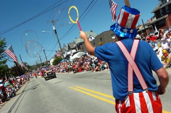 Canonsburg parades local Soldiers, military vehicles