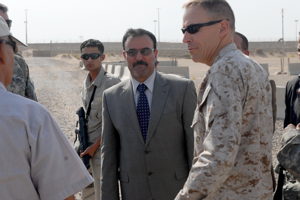 USD-S transfers Theatre Internment Facility to Iraqi government