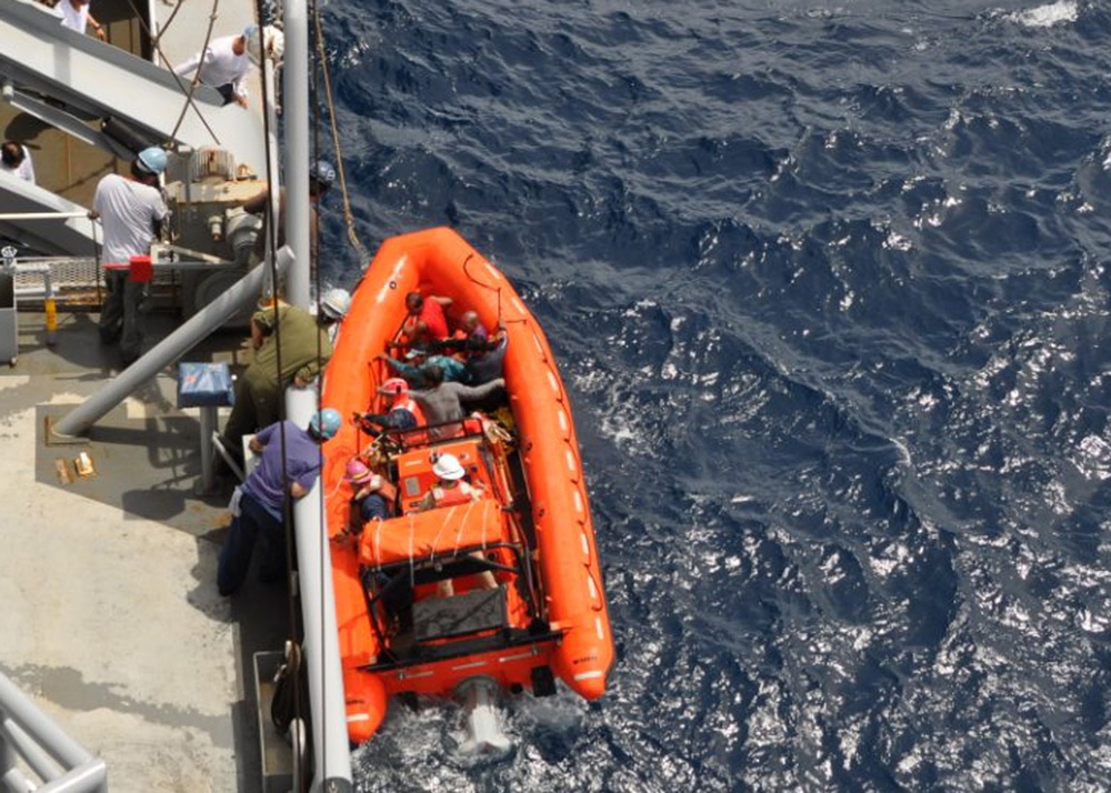 Filipino fisherman rescue