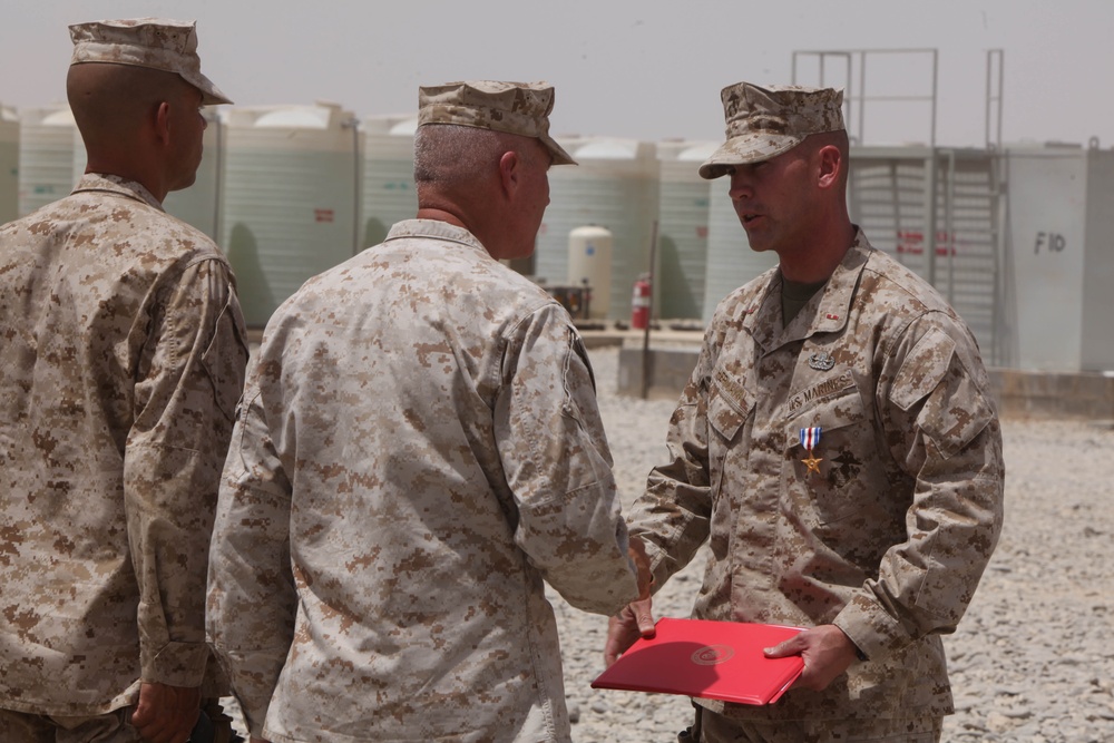 Bomb technician awarded Silver Star in Afghanistan
