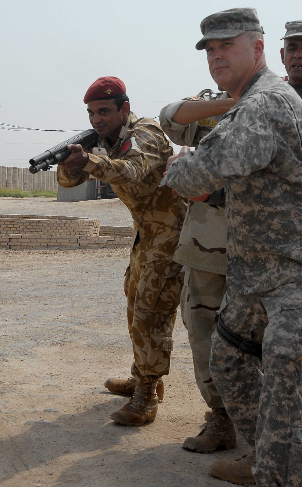 Iraqi Army Commandos train on riot control with seasoned Reservist MPs