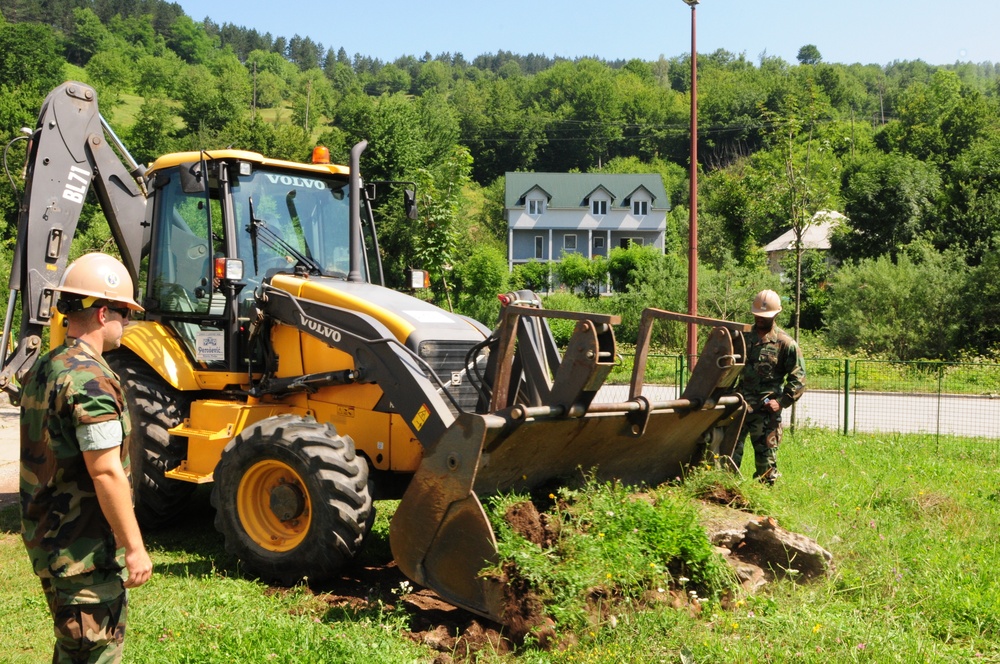 MEDCUR2010 and Humanitarian Assisstance Efforts in Montenegro