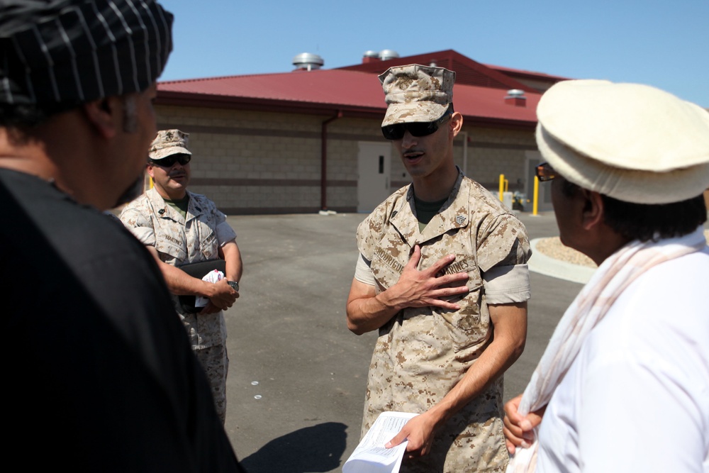 Marines Learn Communication Techniques