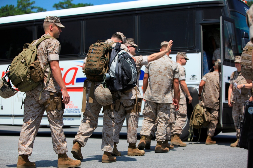 Say Goodbye To The Navy's Blue-And-Gray Camouflage Uniforms - Task & Purpose