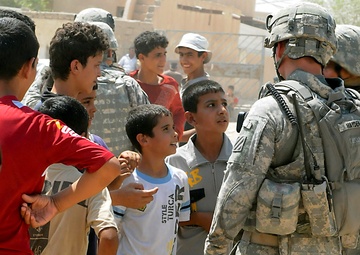 Artillerymen, policemen find thankful crowd during aid mission