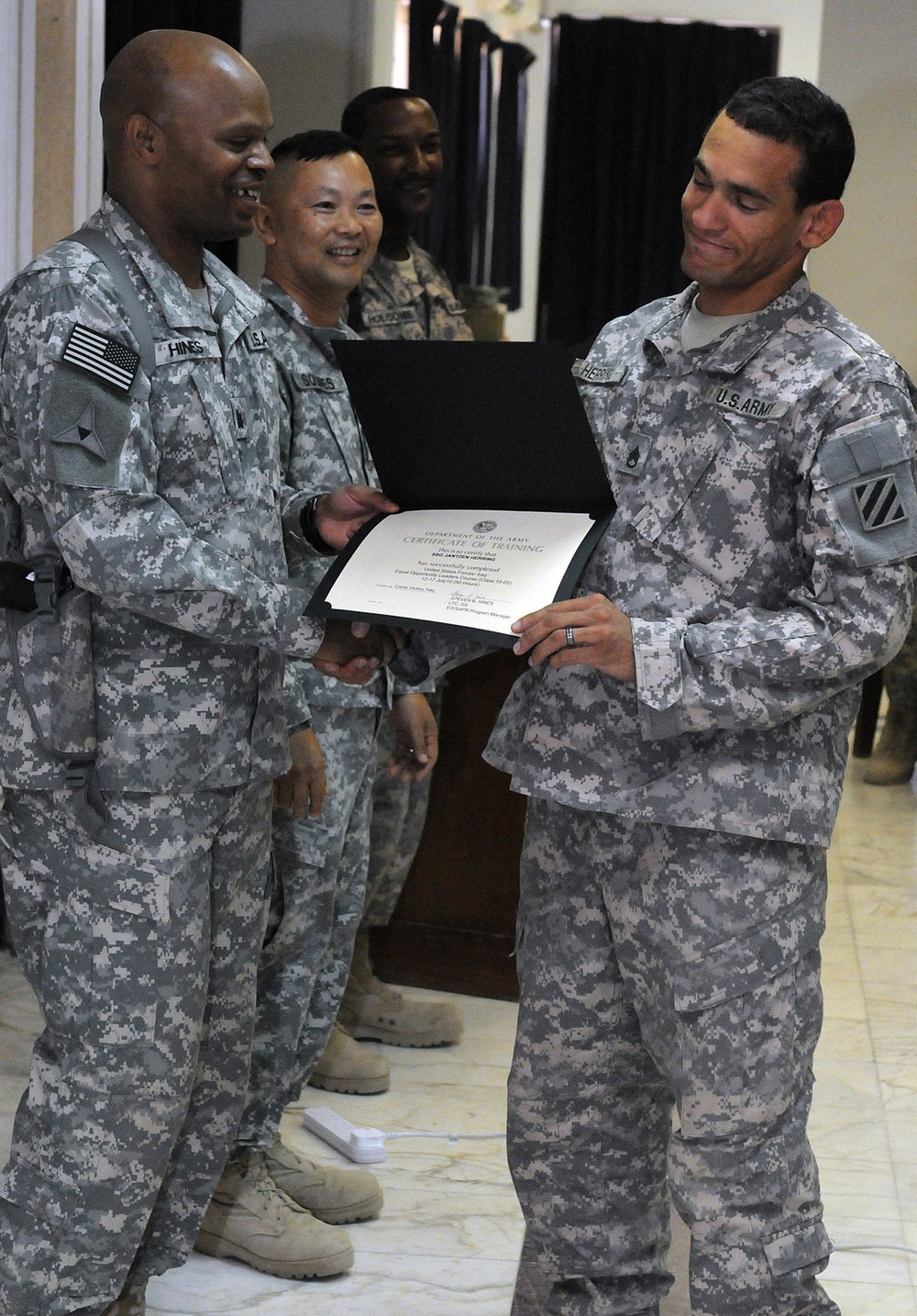 Soldiers Learn to Be Equal Opportunity Leaders