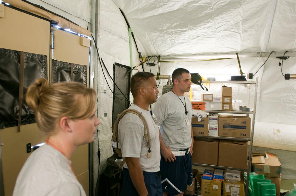 Medical Unit Gets a Visit From Governor