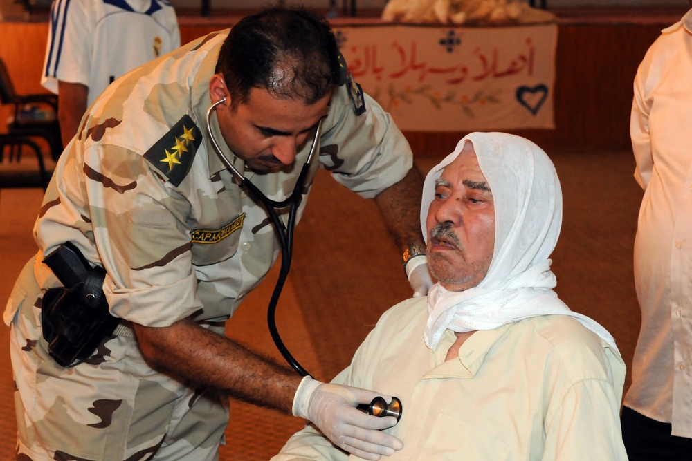 Iraqi Army medics and local doctors lead medical mission in Abu Ghraib