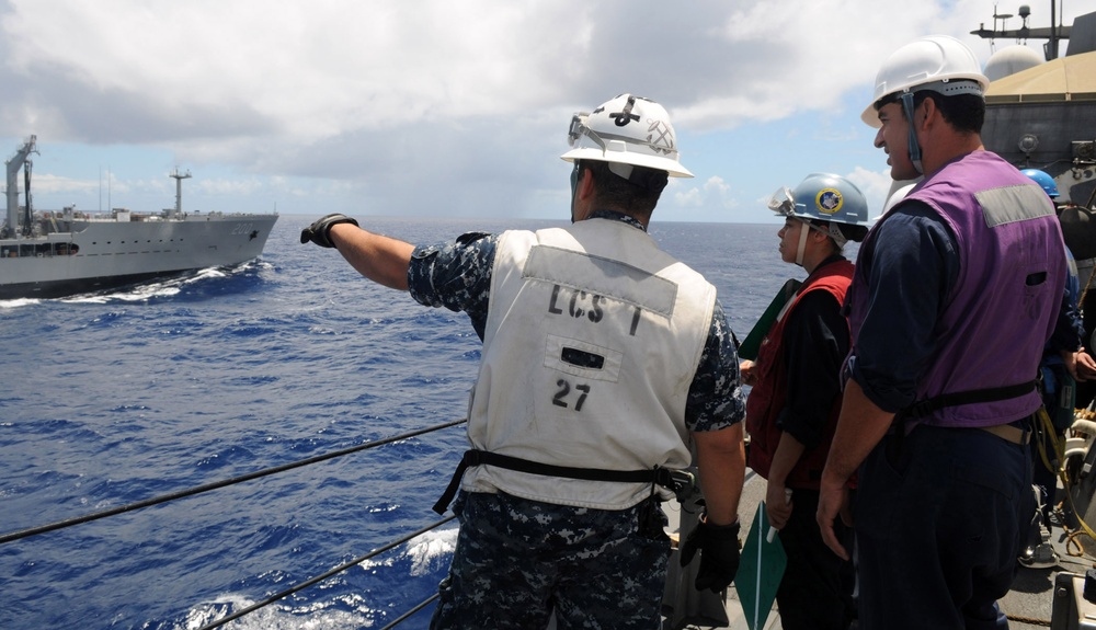 USS Freedom conducts training